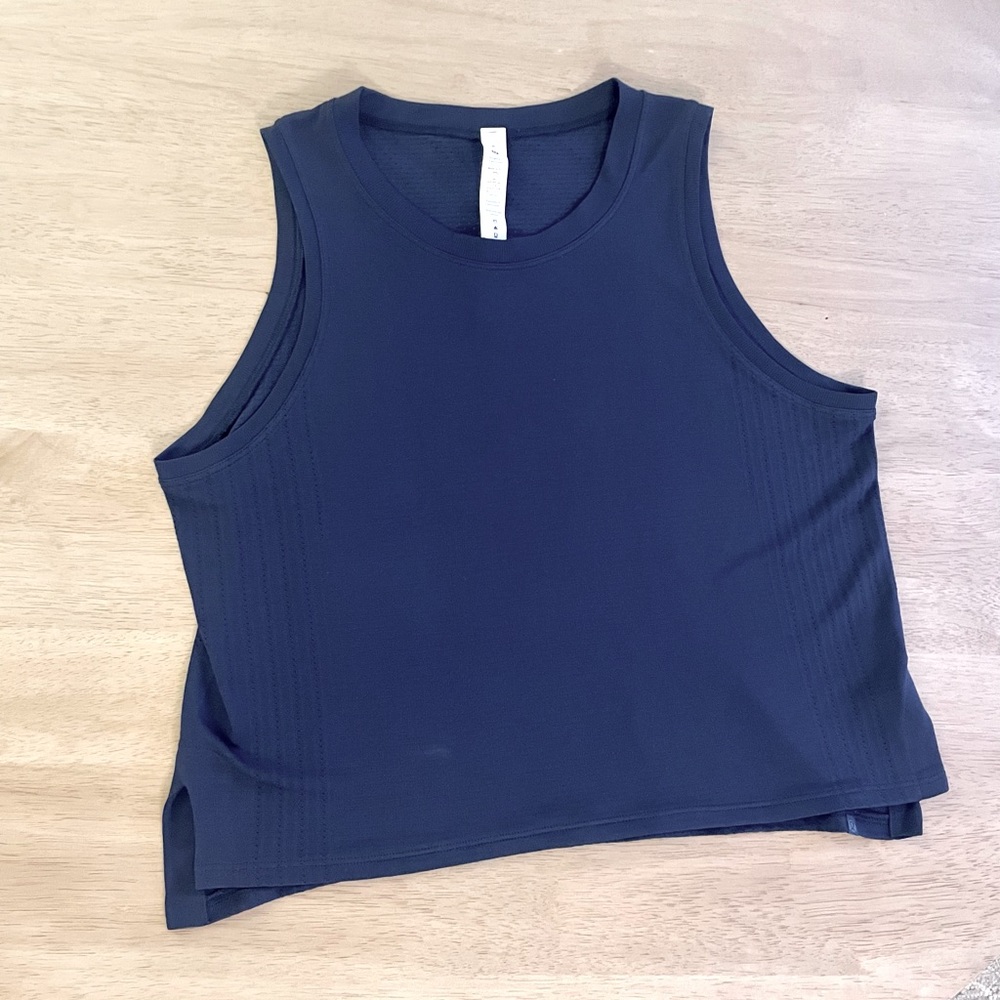 EUC lululemon Cropped Tank
